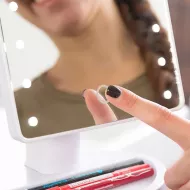 Kosmetické zvětšovací zrcadlo s LED osvětlením Primizima