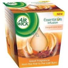 Air Wick vonná svíčka ve skle - Pomeranč a koření, 105g Air Wick vonná svíčka ve skle - Pomeranč a koření, 105g
